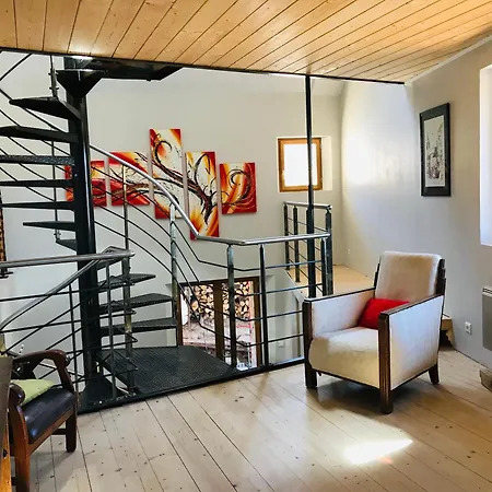 Grande Maison De - Montagne Pyrenees